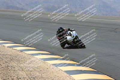 media/Apr-10-2022-SoCal Trackdays (Sun) [[f104b12566]]/Bowl (11am)/